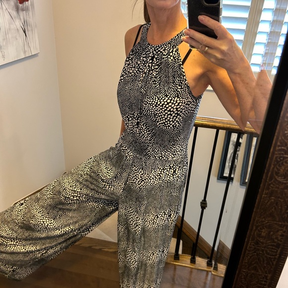 Full Length Black/White Jumpsuit - Picture 3 of 9